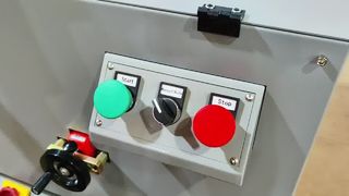Afvlak- en groefpersmachine is een geïntegreerde machine voor het afvlakken en groeven die wordt gebruikt in hardc