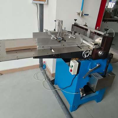 HX390A Auto Feeding Center Board Cutter For Hardcover Case Making With Cardboard Cutting And Smooth Edge Binding Capabilities